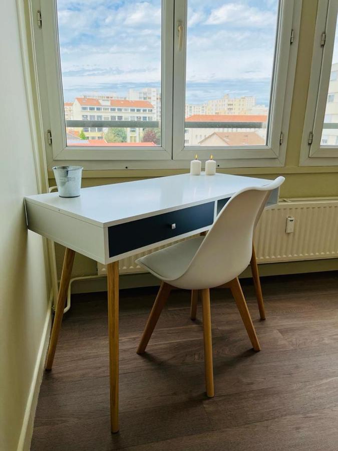 Espace 500 - Cosy, Wifi & Vue Sur La Ville Saint-Etienne  Buitenkant foto