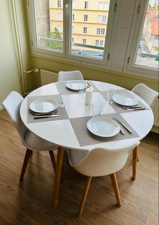 Espace 500 - Cosy, Wifi & Vue Sur La Ville Saint-Etienne  Buitenkant foto